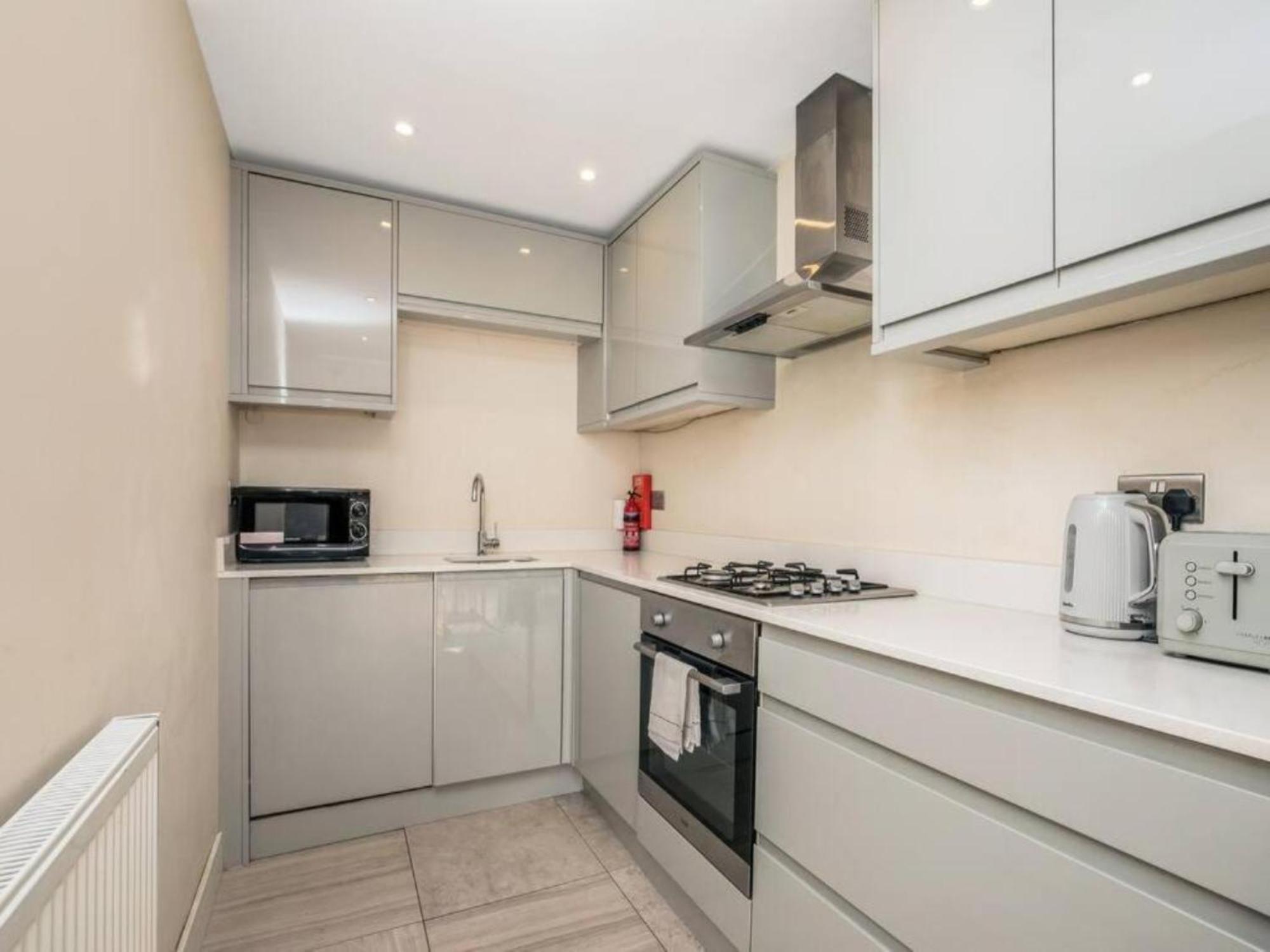 Pass The Keys Ealing Queen Of The Suburbs 2Bd Apartment London Exteriör bild
