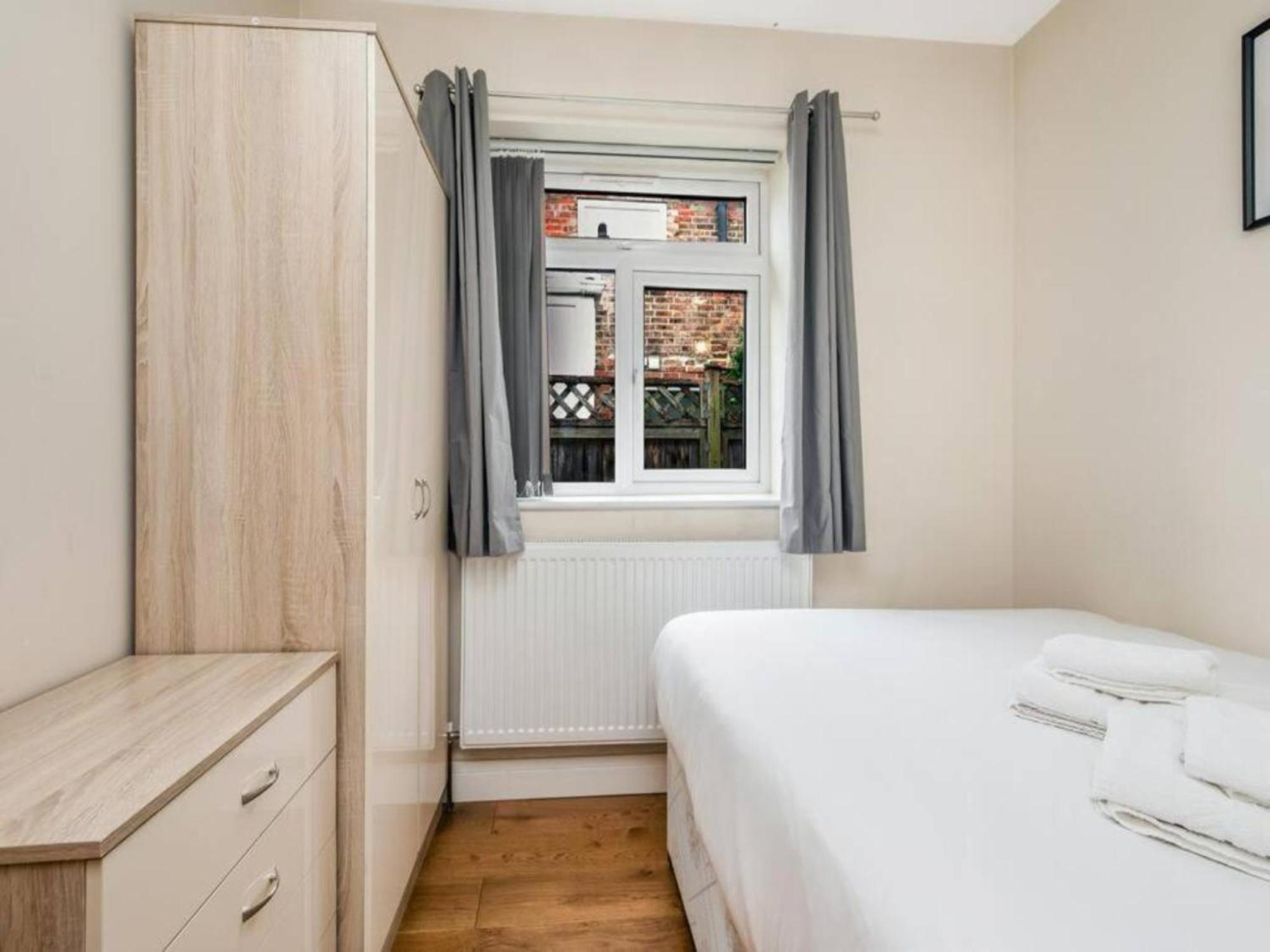 Pass The Keys Ealing Queen Of The Suburbs 2Bd Apartment London Exteriör bild