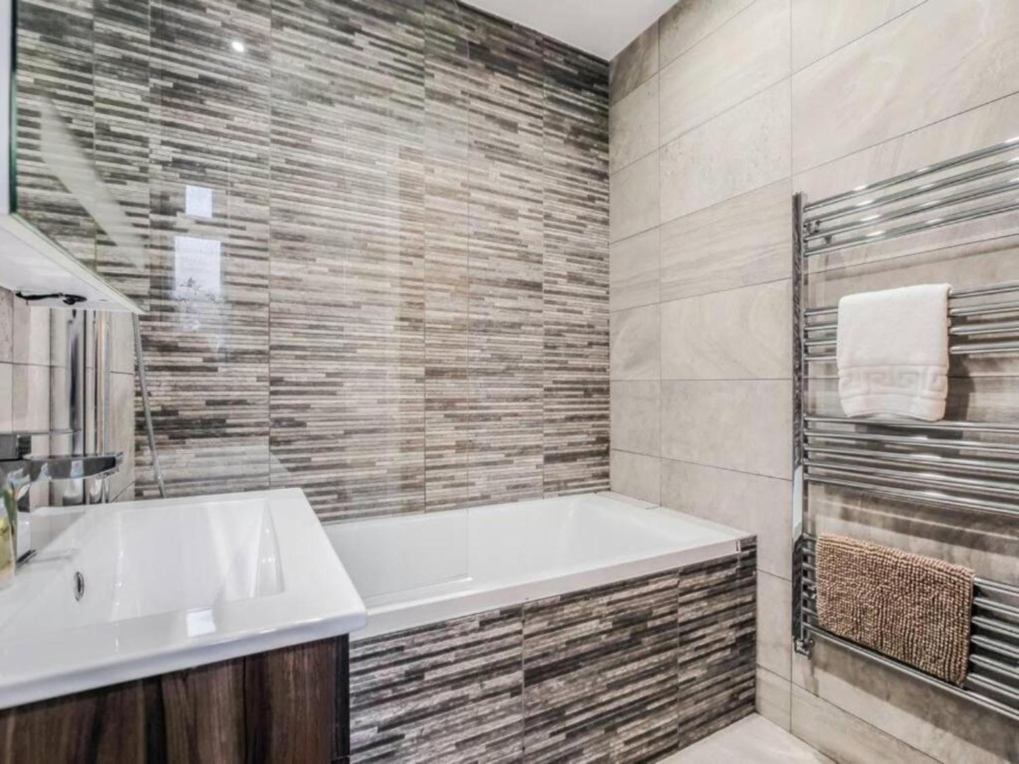 Pass The Keys Ealing Queen Of The Suburbs 2Bd Apartment London Exteriör bild